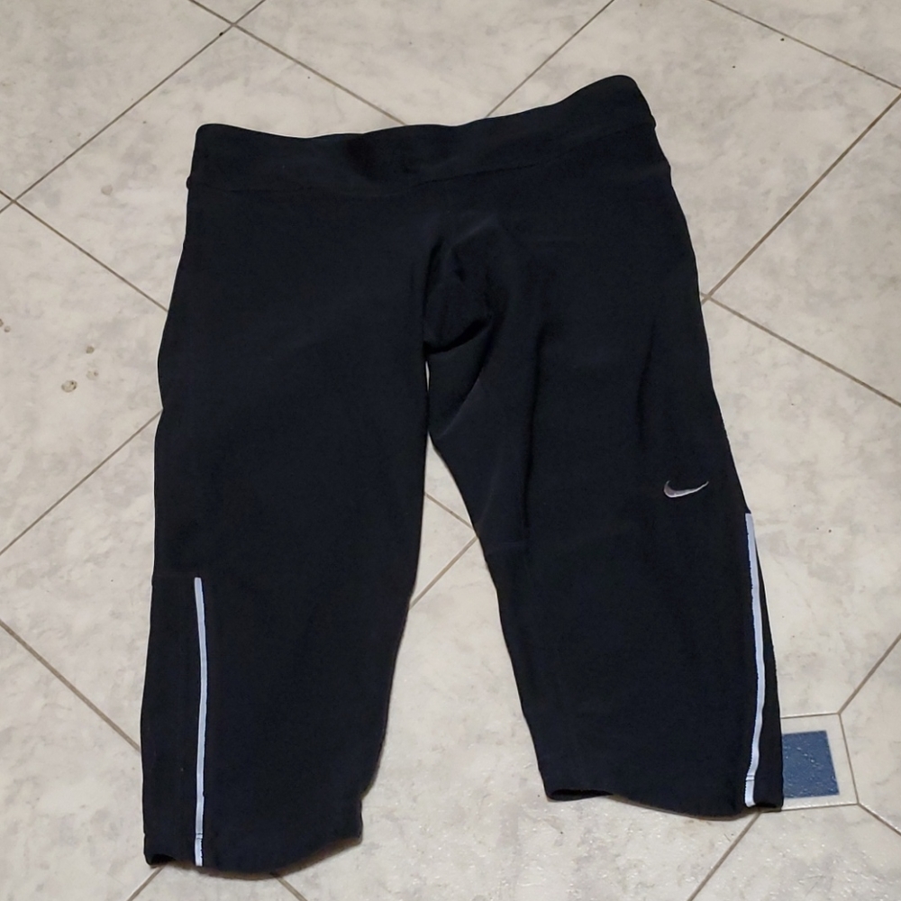 Nike dri-fit black capris size S